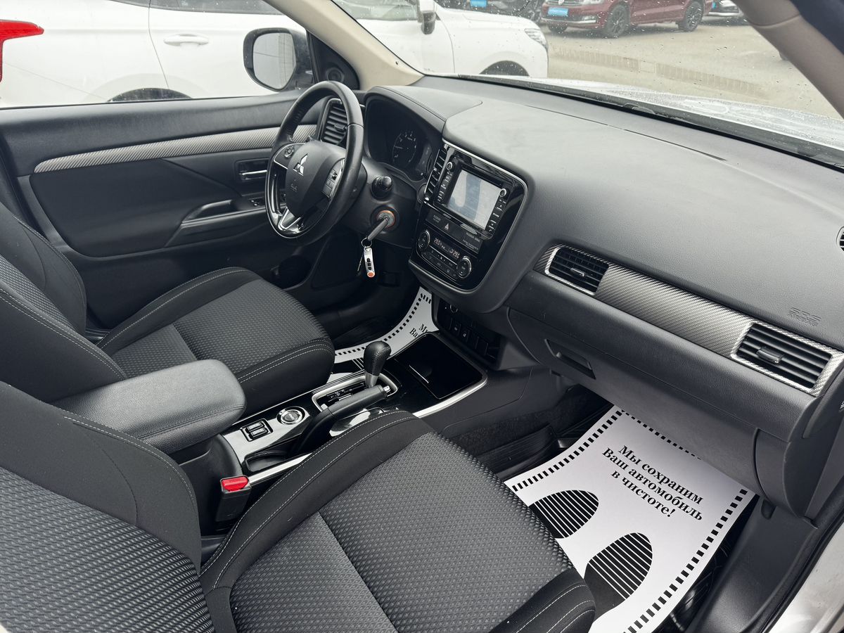 Mitsubishi Outlander III Рестайлинг 2, 2018 г. с пробегом 153172 км – фото 10
