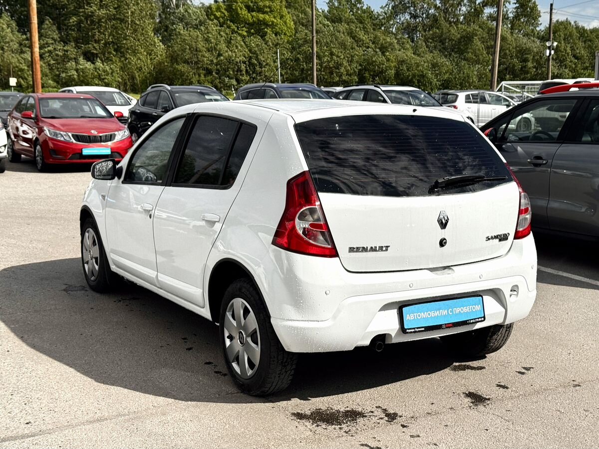 Renault Sandero I, 2011 г. с пробегом 156704 км – фото 4