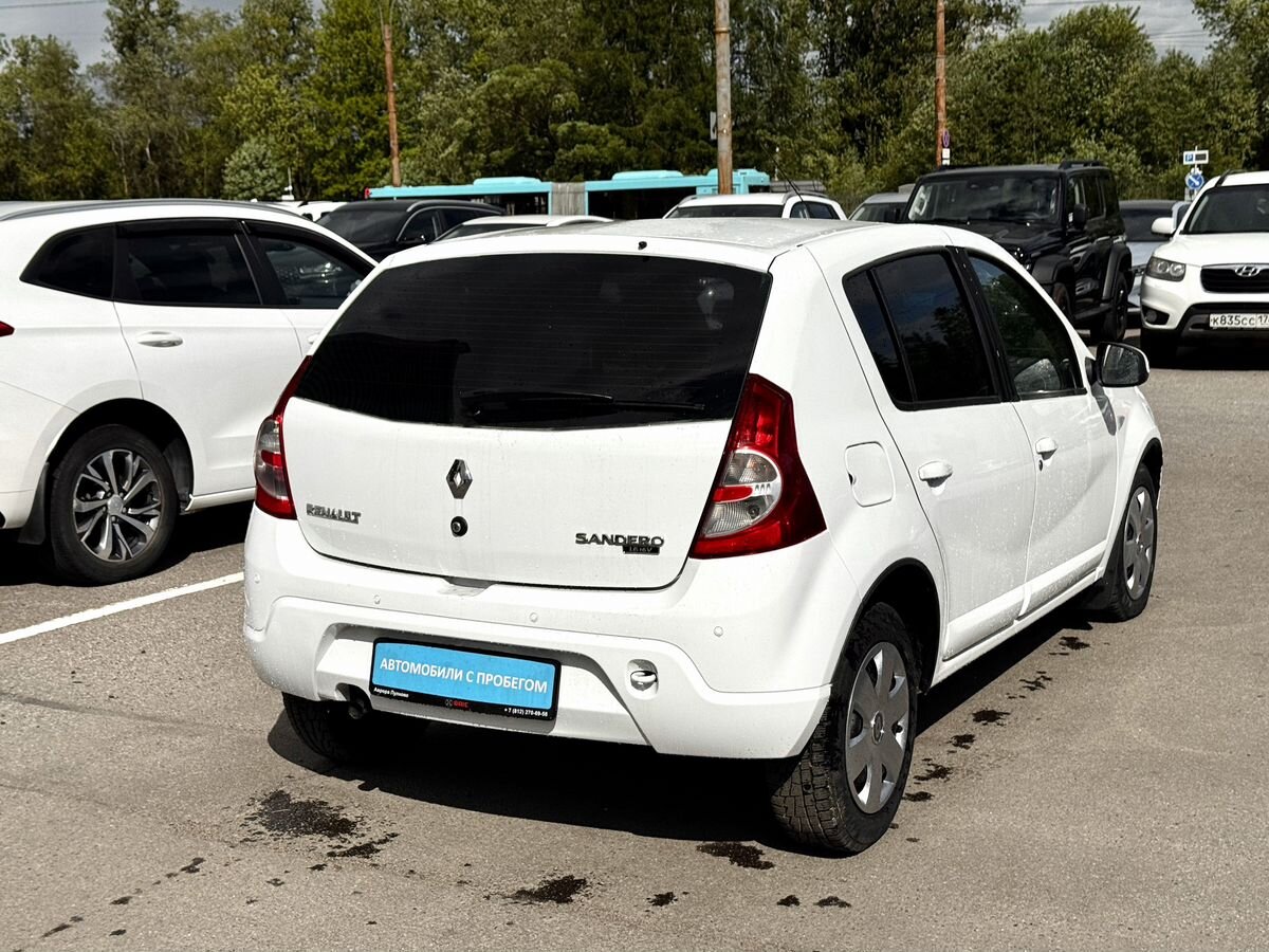 Renault Sandero I, 2011 г. с пробегом 156704 км – фото 6
