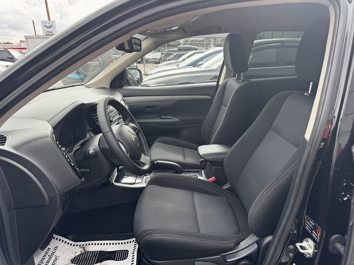Mitsubishi Outlander III Рестайлинг 3, 2018 г. с пробегом 129647 км – фото 9