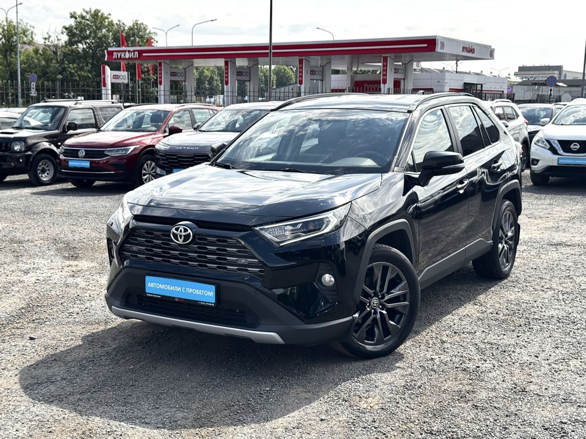 Toyota RAV4 V (XA50), 2021 г. с пробегом 95218 км – фото 1