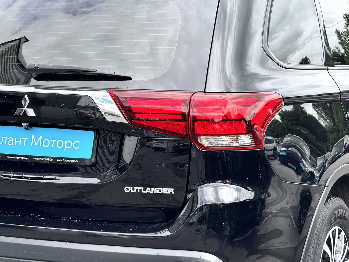 Mitsubishi Outlander III Рестайлинг 3, 2018 г. с пробегом 129647 км – фото 18