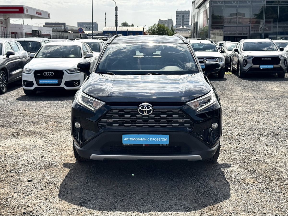 Toyota RAV4 V (XA50), 2021 г. с пробегом 95218 км – фото 2