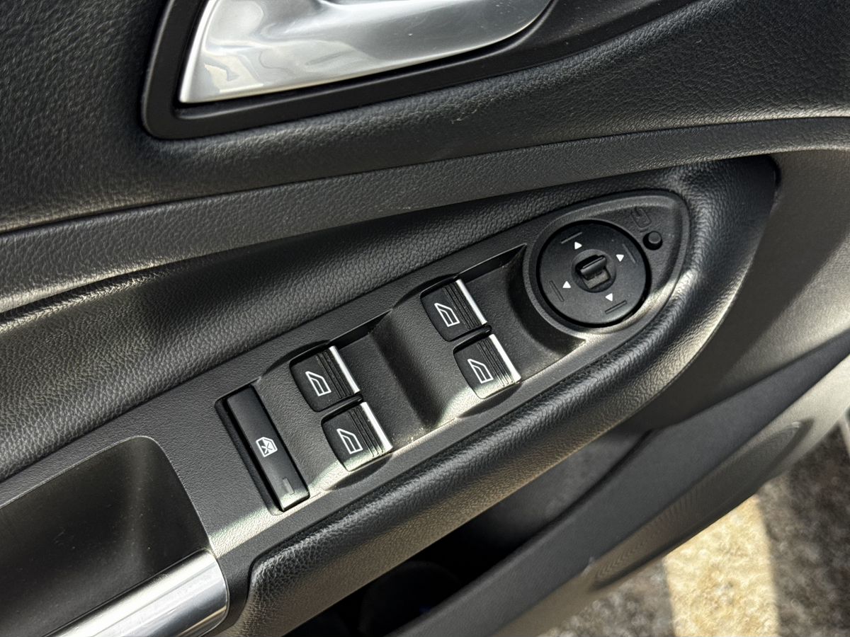 Ford Kuga II, 2015 г. с пробегом 78665 км – фото 18