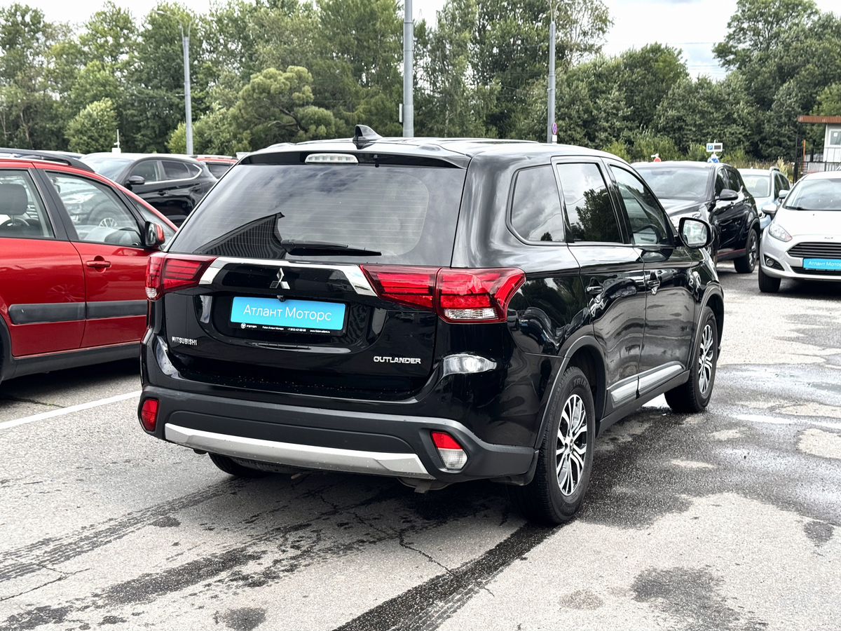 Mitsubishi Outlander III Рестайлинг 3, 2018 г. с пробегом 129647 км – фото 6