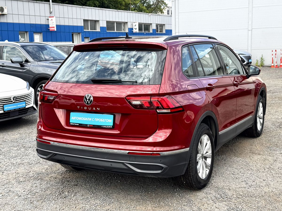Volkswagen Tiguan II Рестайлинг, 2021 г. с пробегом 52557 км – фото 6