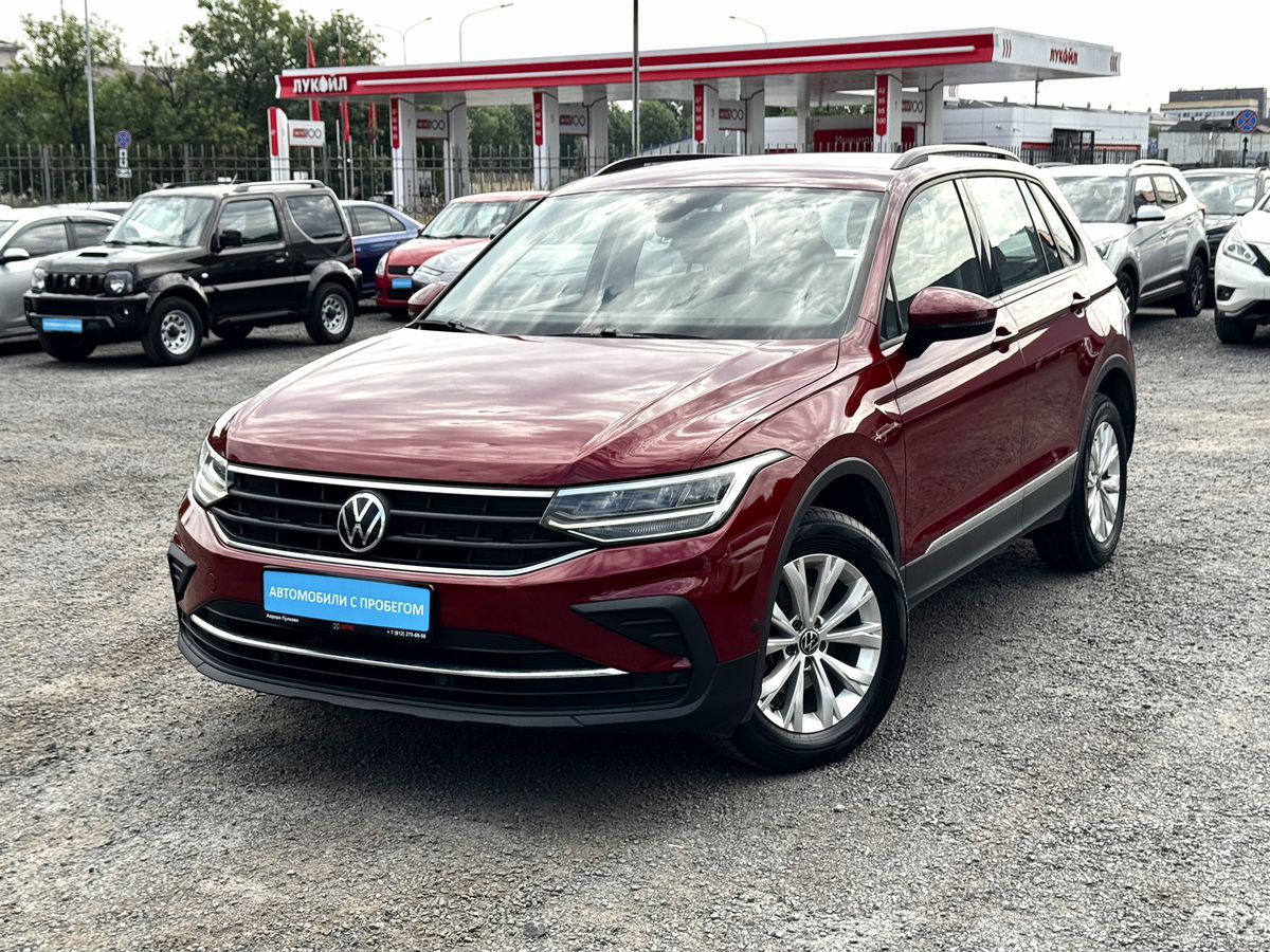 Volkswagen Tiguan II Рестайлинг, 2021 г. с пробегом 52557 км – фото 1