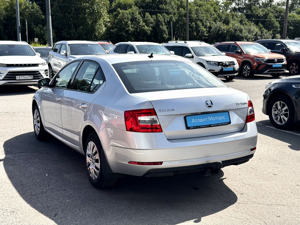 Skoda Octavia III (A7) Рестайлинг, 2017 г. с пробегом 146543 км – фото 4