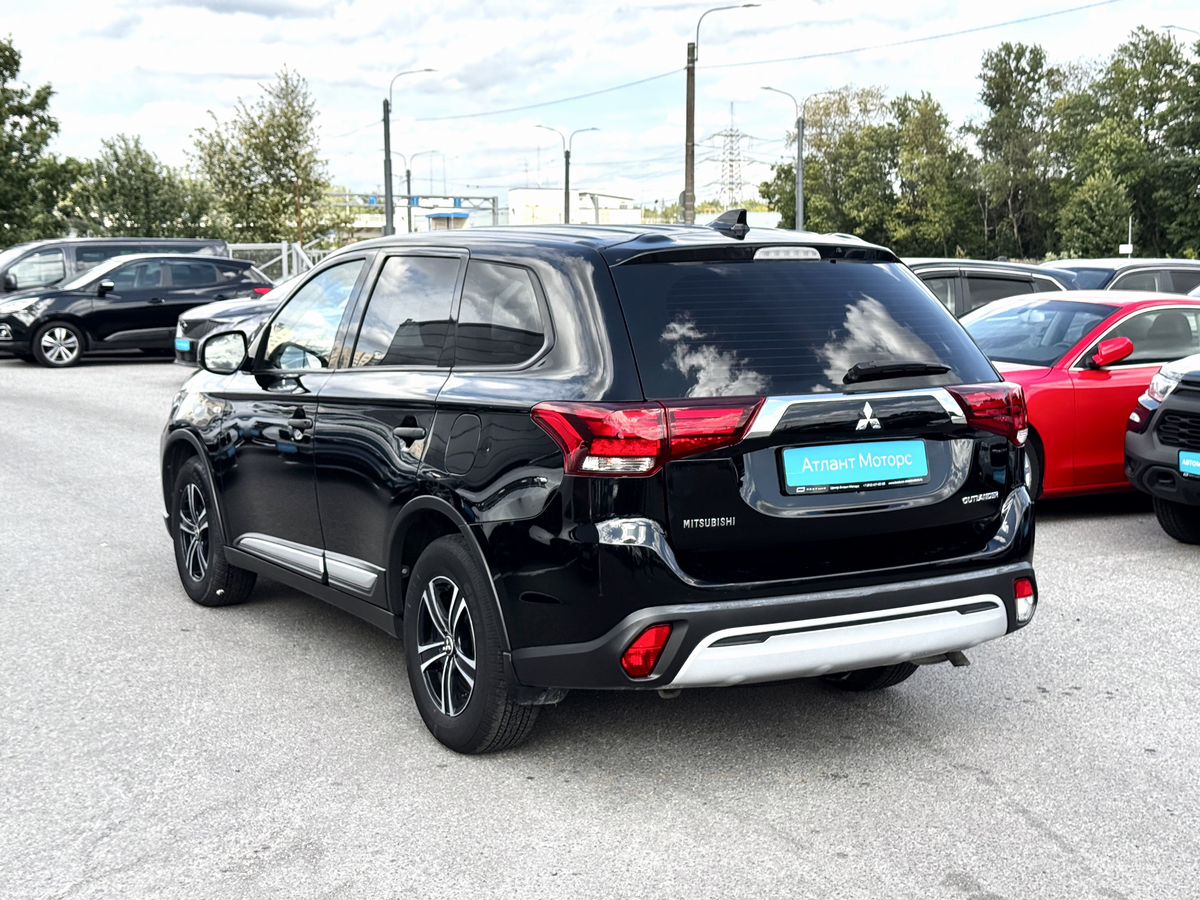 Mitsubishi Outlander III Рестайлинг 3, 2020 г. с пробегом 71246 км – фото 4