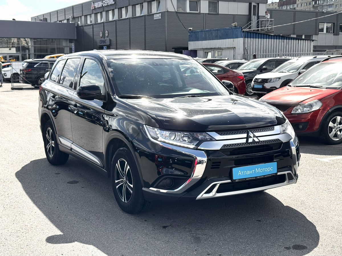 Mitsubishi Outlander III Рестайлинг 3, 2020 г. с пробегом 71246 км – фото 3