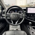 Toyota Camry VIII (XV70) Рестайлинг, 2021 г. с пробегом 132613 км – фото 16