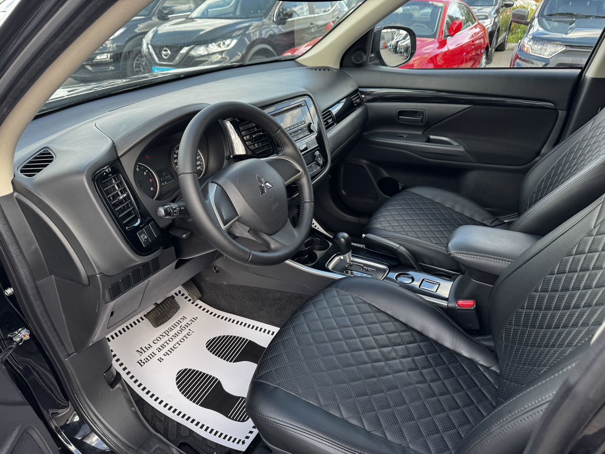 Mitsubishi Outlander III Рестайлинг 3, 2020 г. с пробегом 71246 км – фото 8