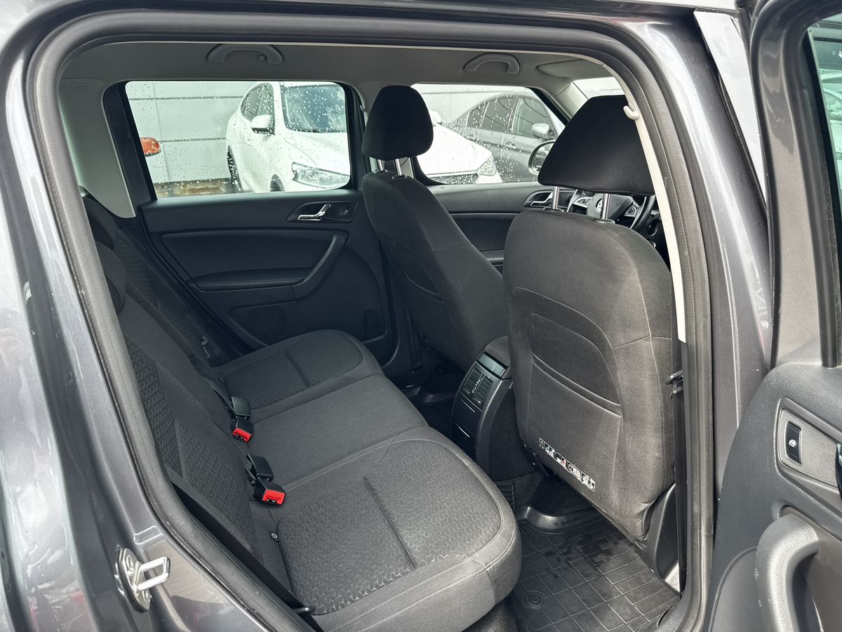 Skoda Yeti I Рестайлинг, 2018 г. с пробегом 93094 км – фото 10
