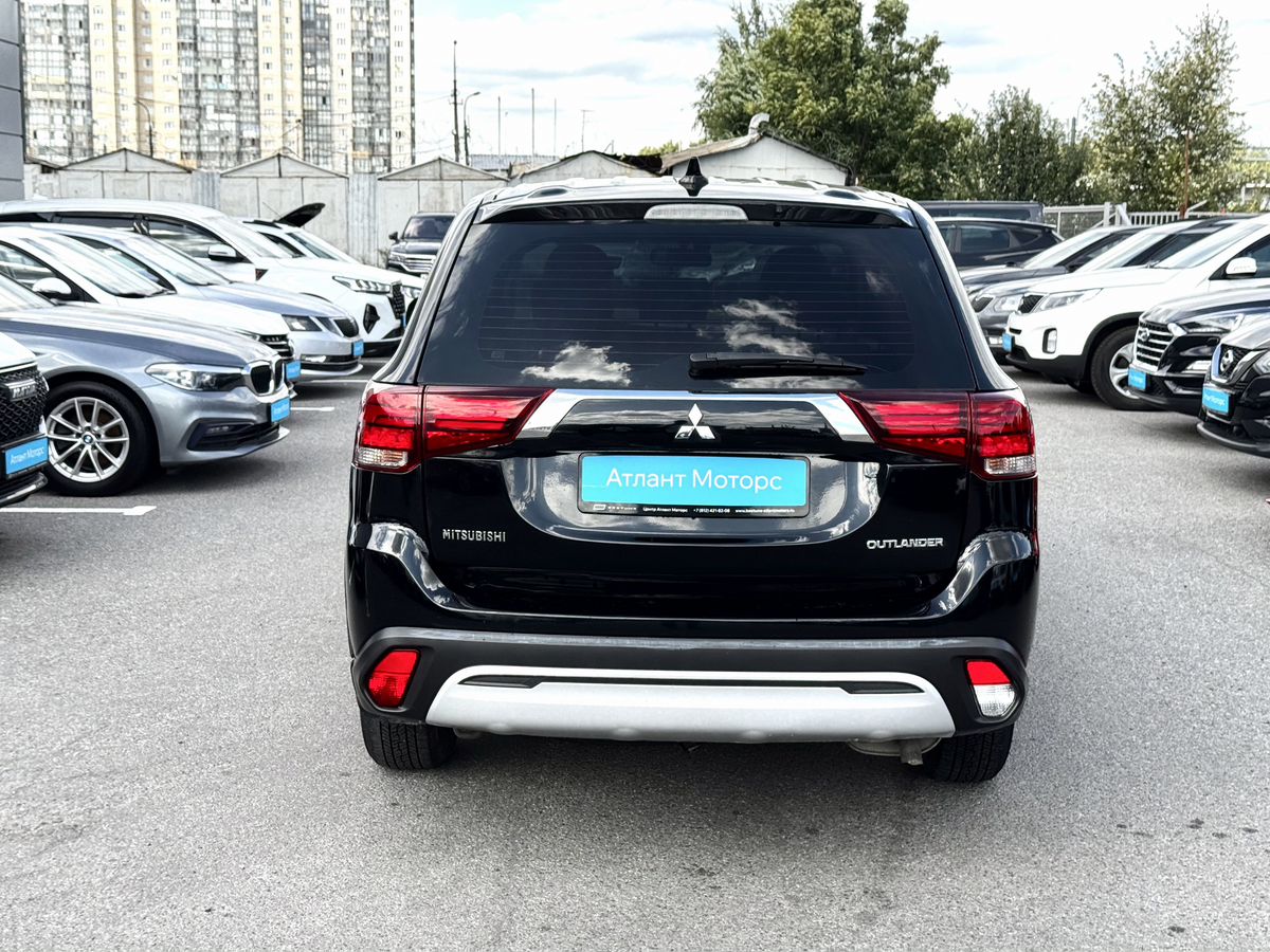 Mitsubishi Outlander III Рестайлинг 3, 2020 г. с пробегом 71246 км – фото 5