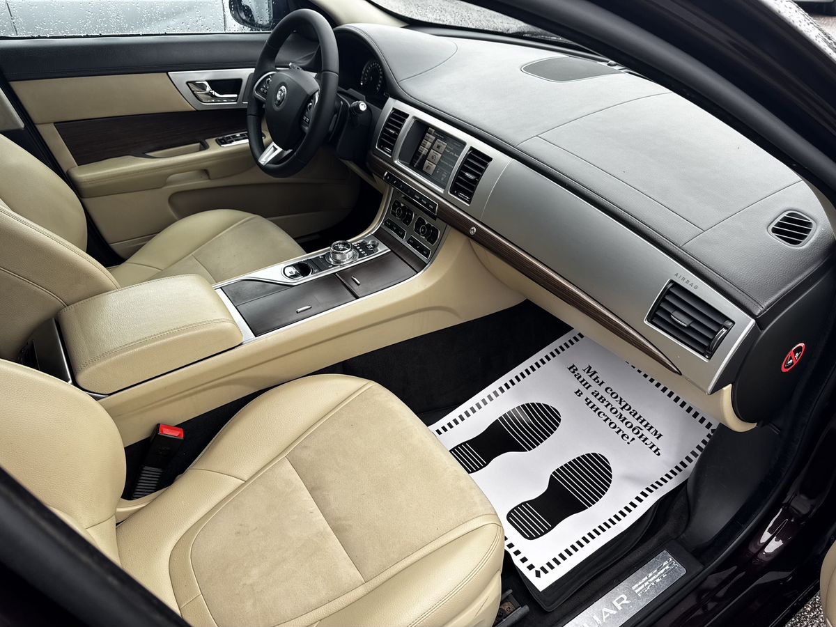 Jaguar XF I Рестайлинг, 2014 г. с пробегом 229303 км – фото 11