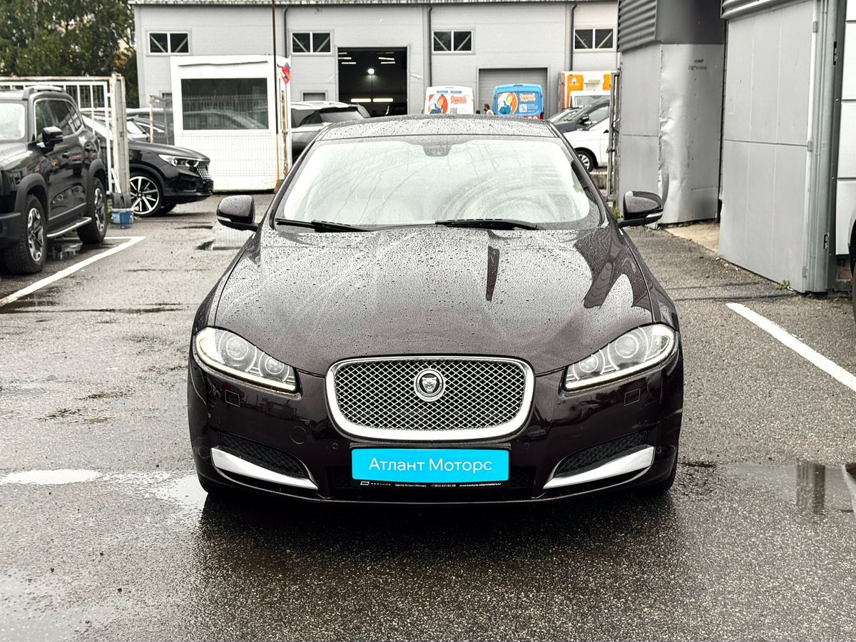 Jaguar XF I Рестайлинг, 2014 г. с пробегом 229303 км – фото 2