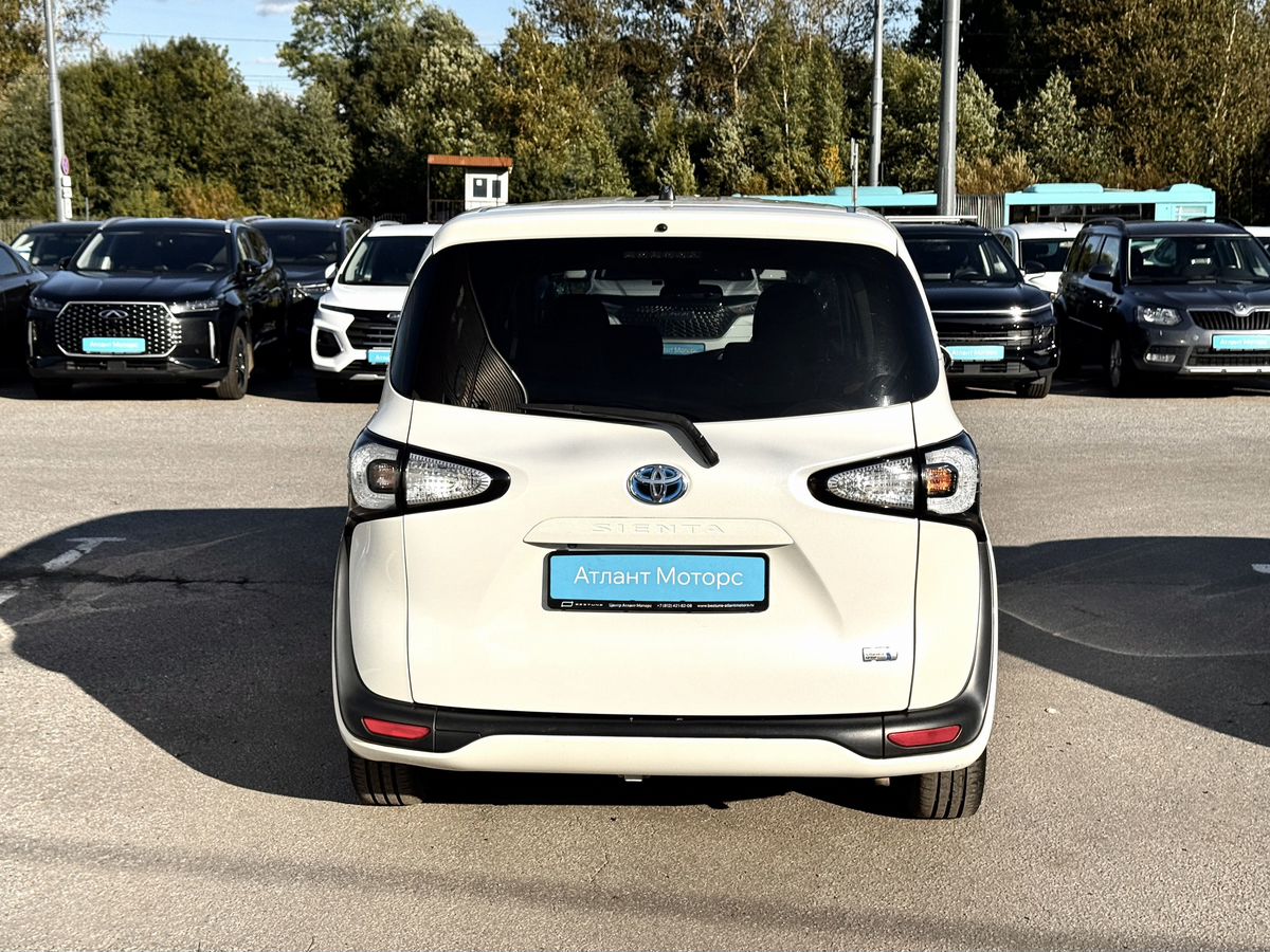 Toyota Sienta II, 2017 г. с пробегом 130017 км – фото 5