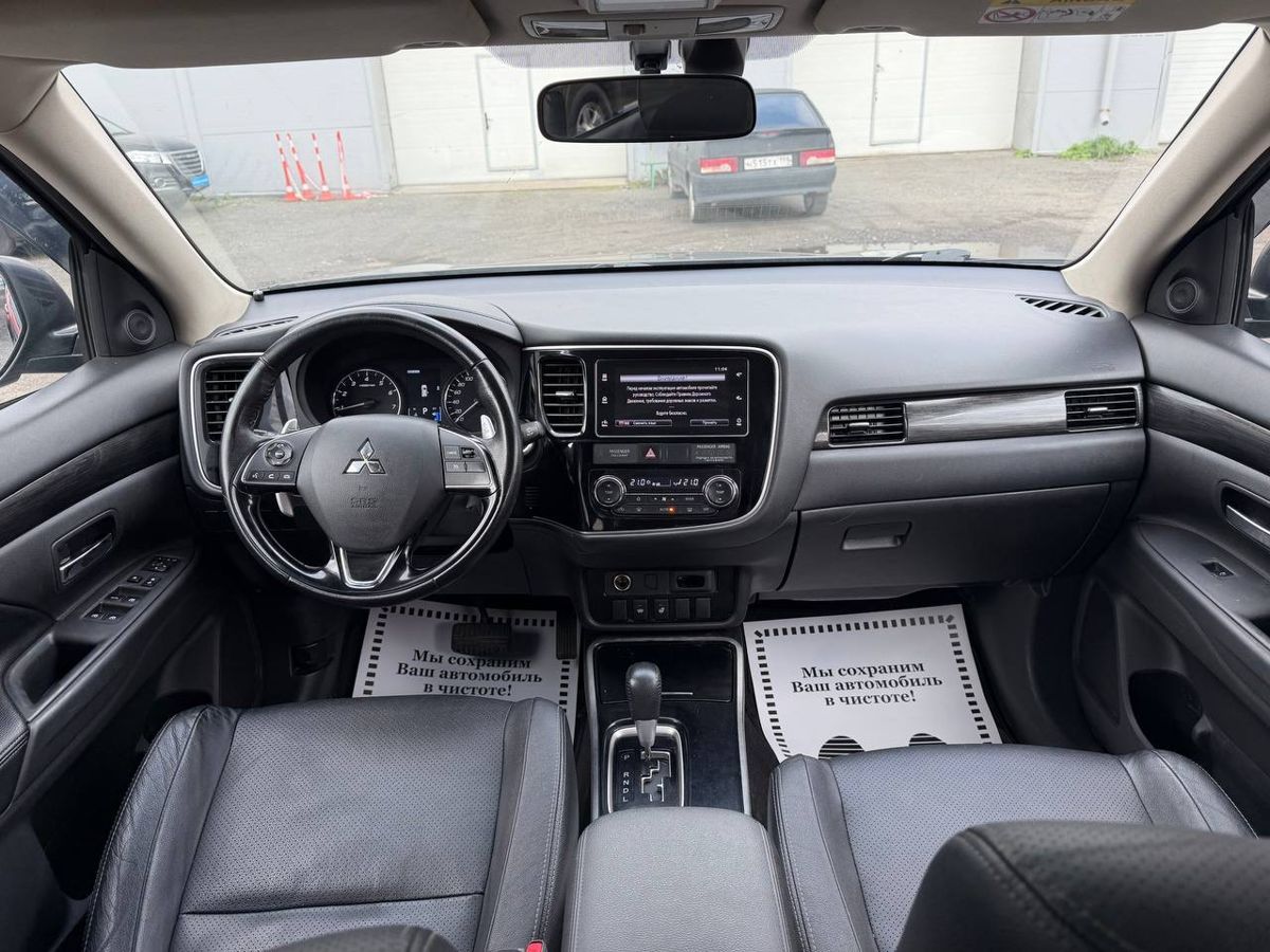 Mitsubishi Outlander III Рестайлинг 2, 2018 г. с пробегом 102861 км – фото 11