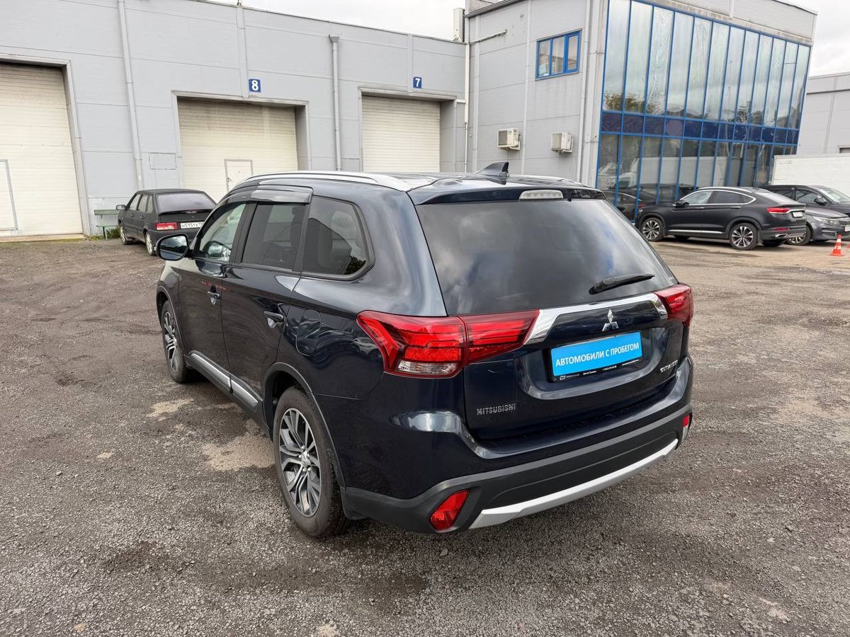 Mitsubishi Outlander III Рестайлинг 2, 2018 г. с пробегом 102861 км – фото 4