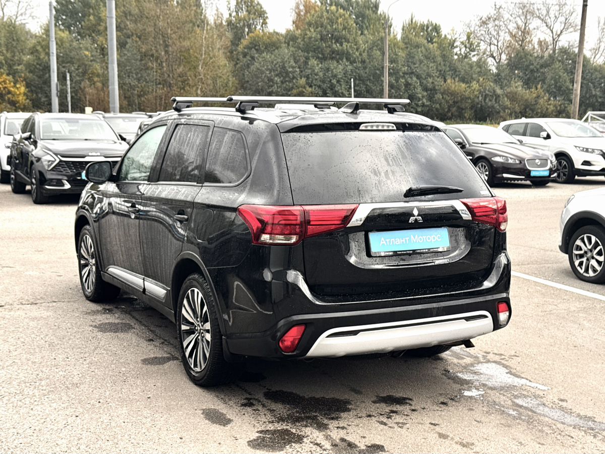 Mitsubishi Outlander III Рестайлинг 3, 2021 г. с пробегом 164016 км – фото 4
