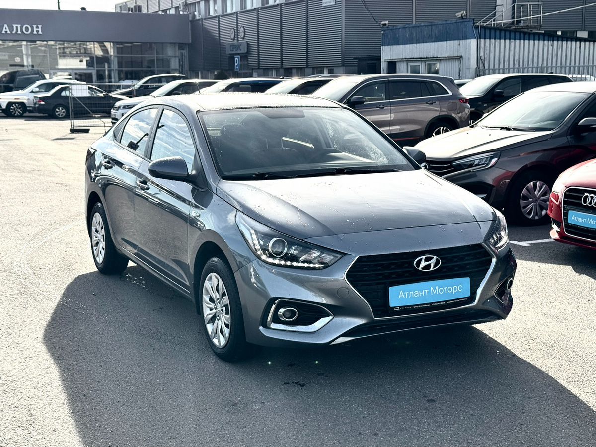 Hyundai Solaris II, 2018 г. с пробегом 155593 км – фото 3