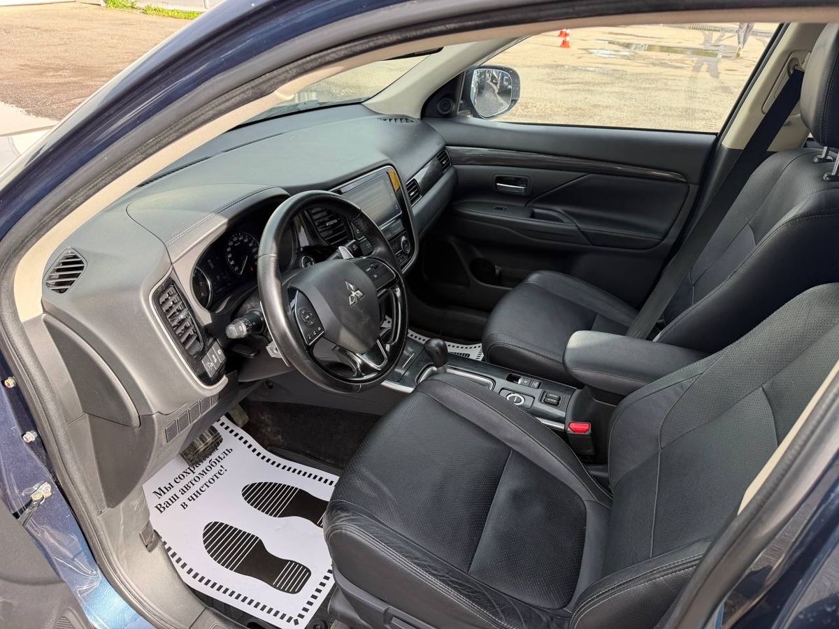Mitsubishi Outlander III Рестайлинг 2, 2018 г. с пробегом 102861 км – фото 7
