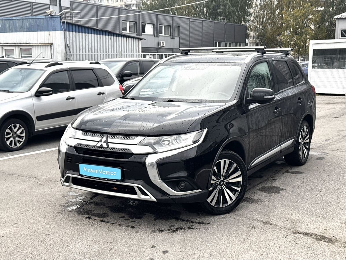 Mitsubishi Outlander III Рестайлинг 3, 2021 г. с пробегом 164016 км