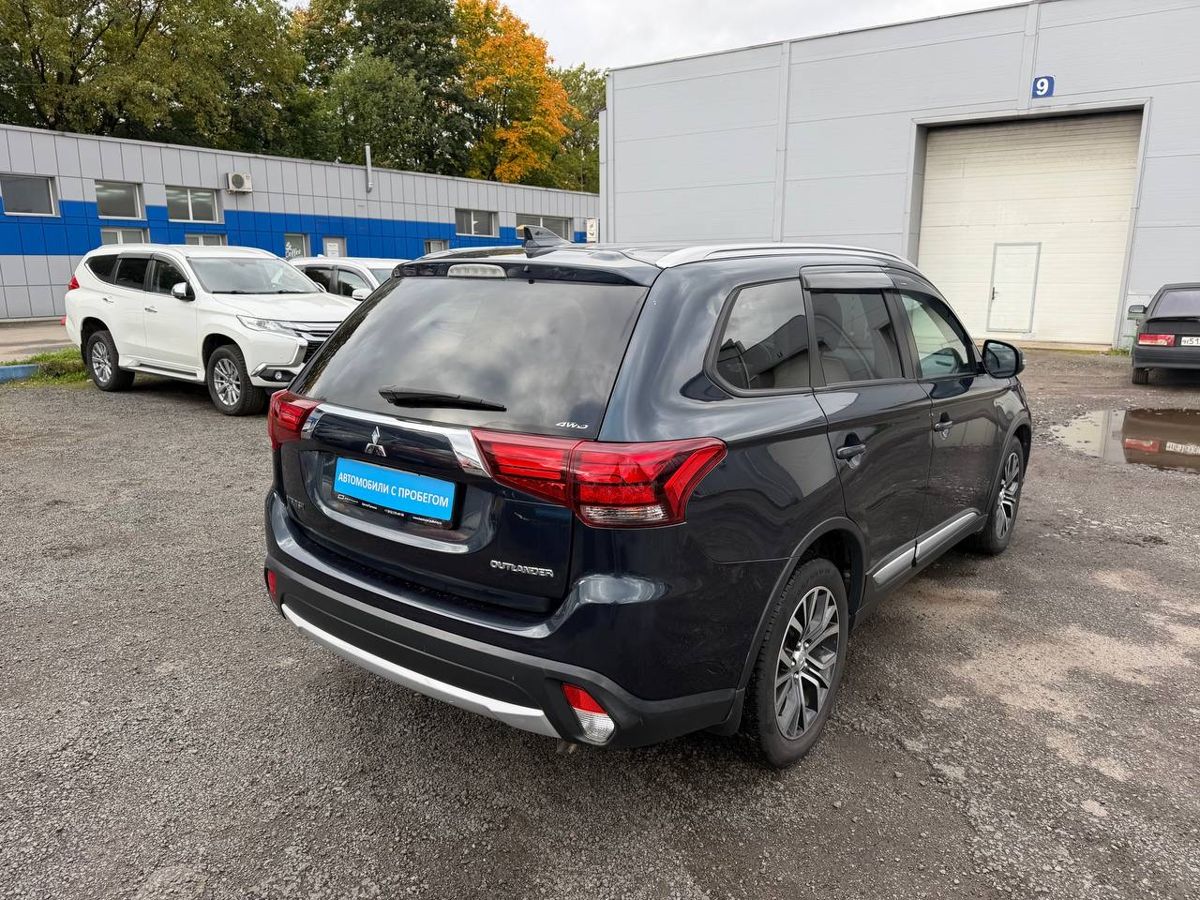 Mitsubishi Outlander III Рестайлинг 2, 2018 г. с пробегом 102861 км – фото 6