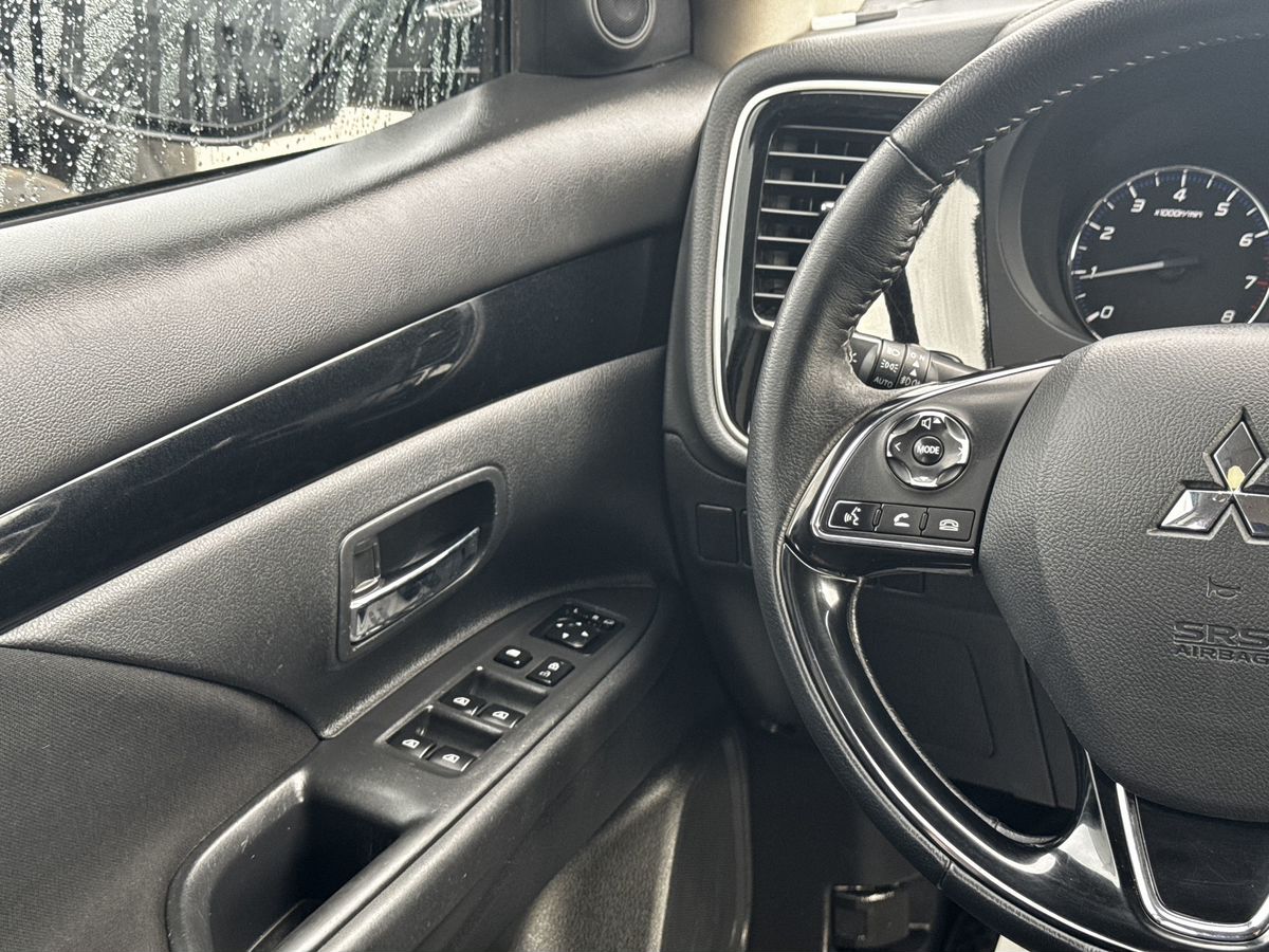 Mitsubishi Outlander III Рестайлинг 3, 2021 г. с пробегом 164016 км – фото 14