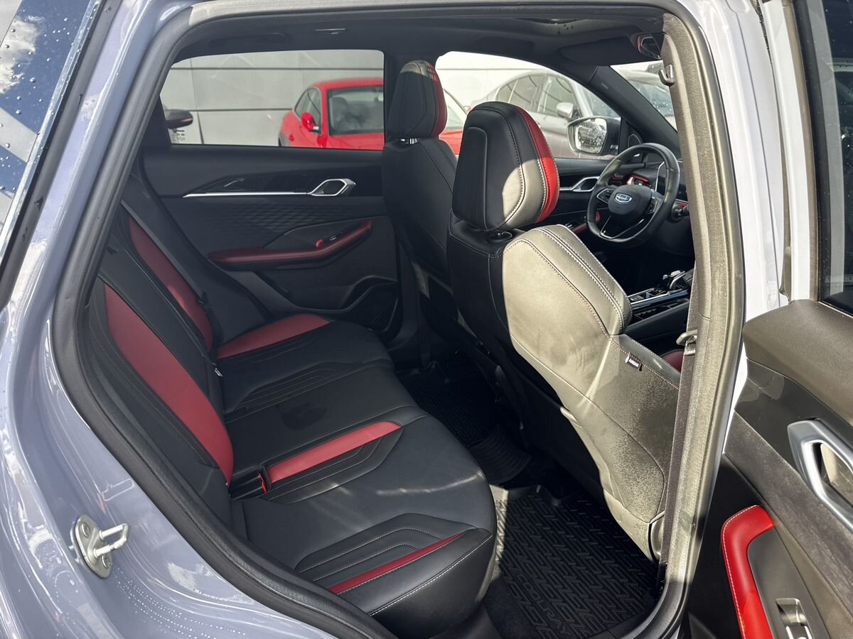 Geely Coolray I Рестайлинг, 2024 г. с пробегом 69300 км – фото 10