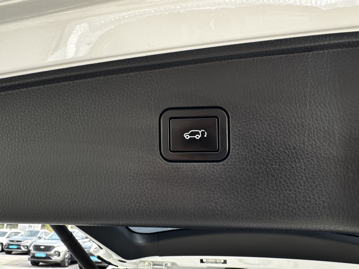 Changan CS95 I Рестайлинг 2, 2024 г. с пробегом 26720 км – фото 23
